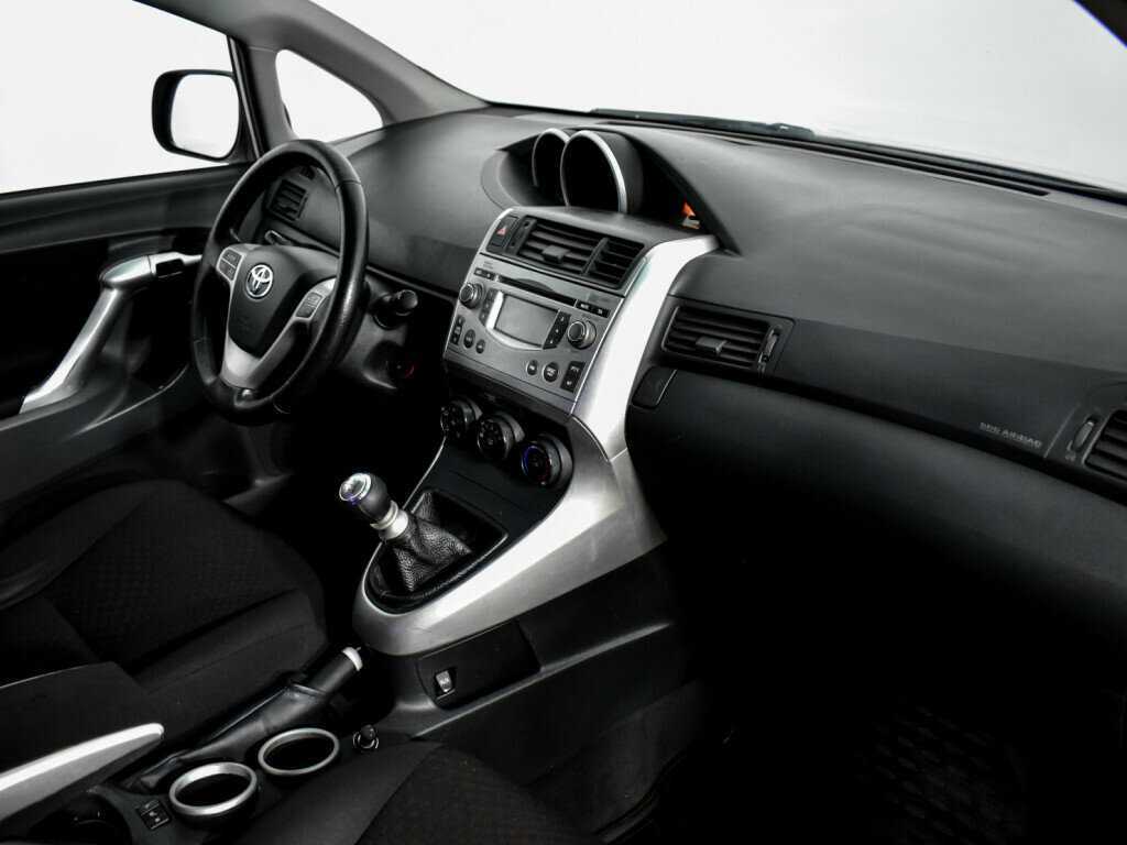 Купить Toyota Verso с пробегом. Фото: #13