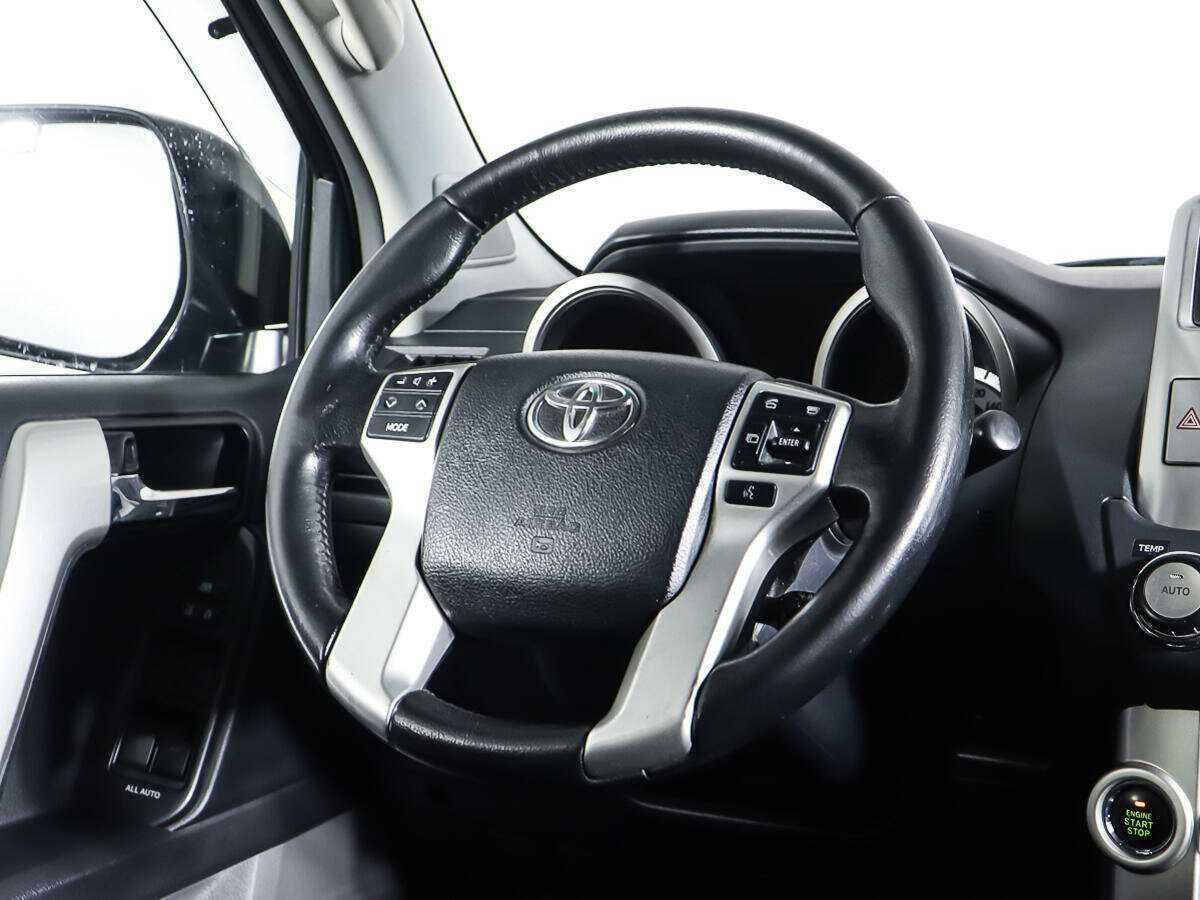 Купить Toyota Land Cruiser Prado с пробегом. Фото: #14