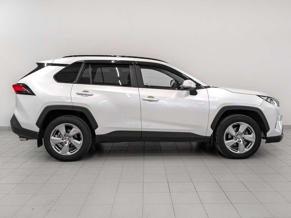 Купить Toyota RAV4 с пробегом. Фото: #3