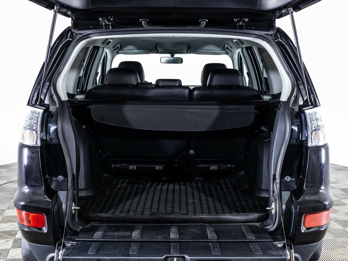 Купить Mitsubishi Outlander с пробегом. Фото: #13