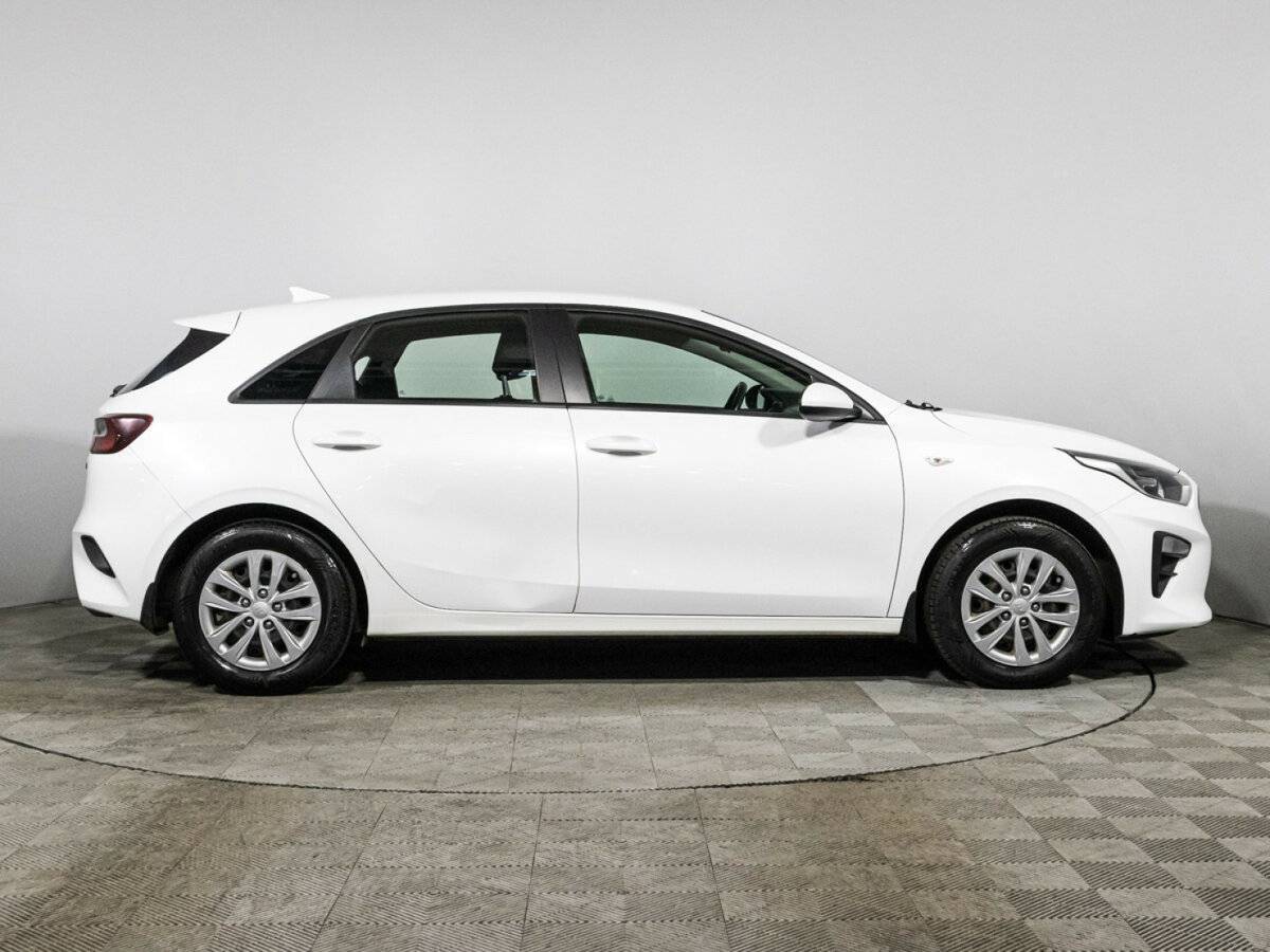 Купить Kia Ceed с пробегом. Фото: #3