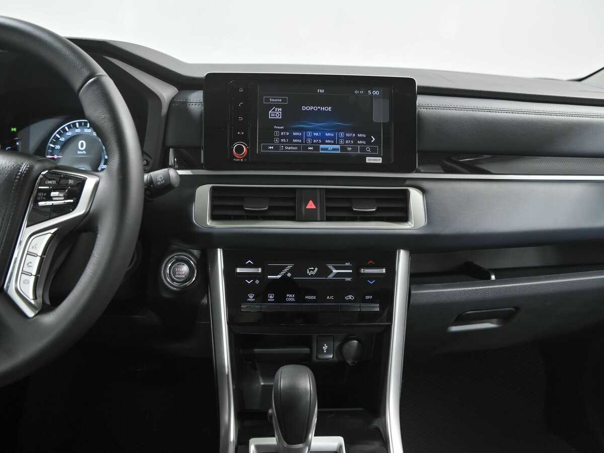 Купить Mitsubishi Xpander с пробегом. Фото: #10