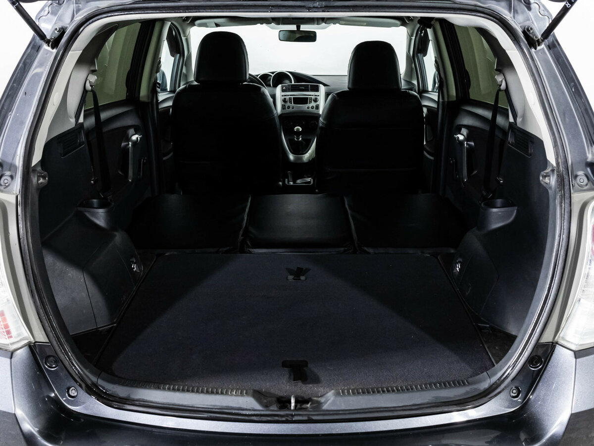 Купить Toyota Verso с пробегом. Фото: #16