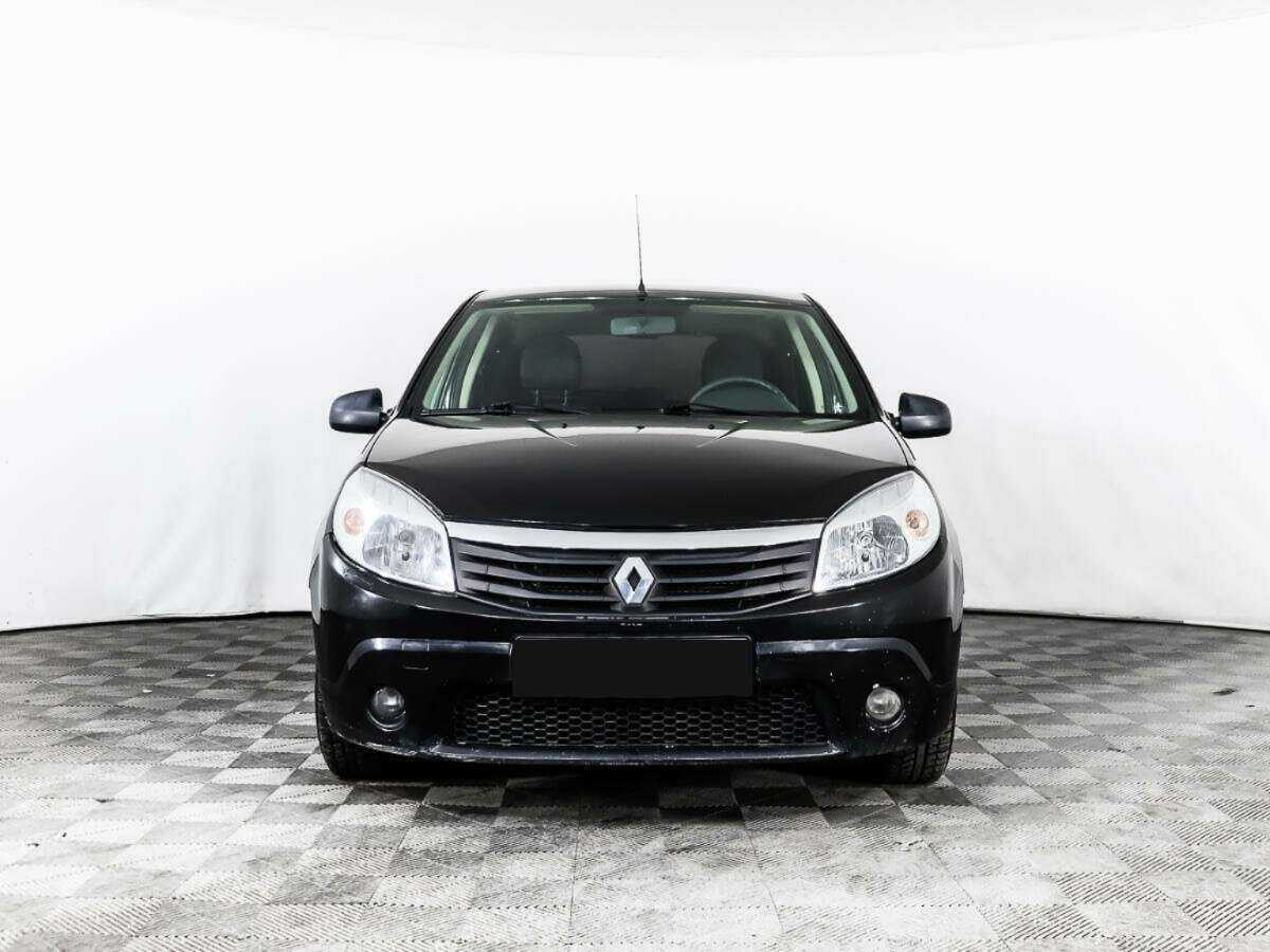 Купить Renault Sandero с пробегом. Фото: #1