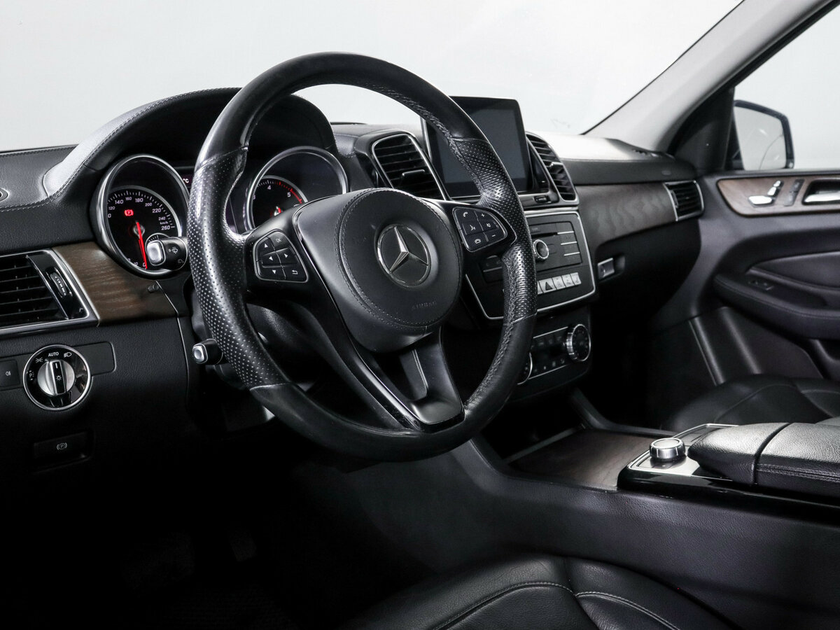 Купить Mercedes-Benz GLS с пробегом. Фото: #12