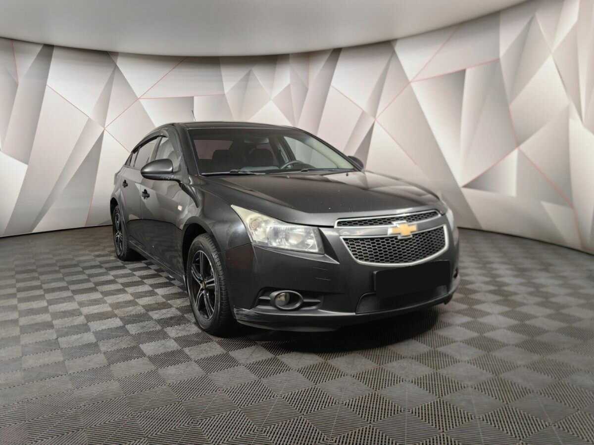 Купить Chevrolet Cruze с пробегом. Фото: #2