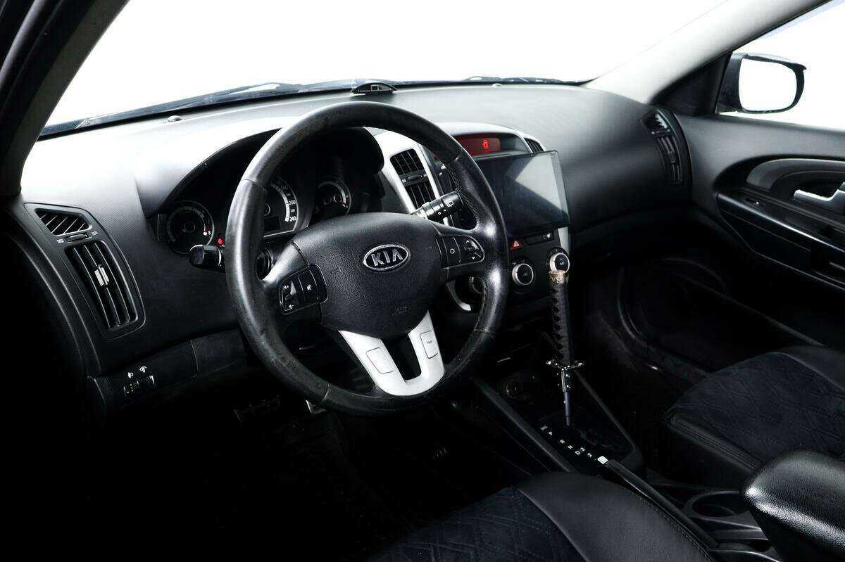 Купить Kia Ceed с пробегом. Фото: #12