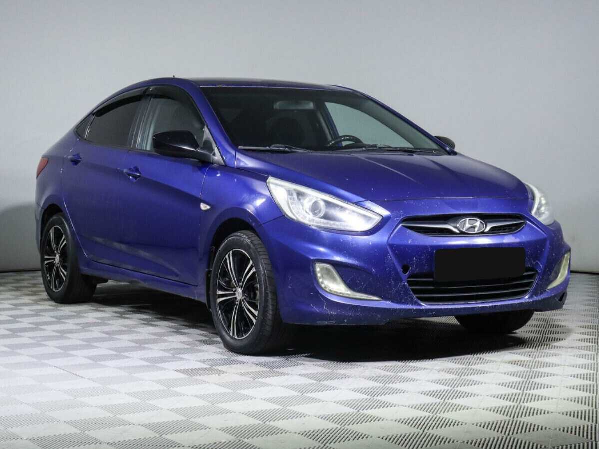 Купить Hyundai Solaris с пробегом. Фото: #2