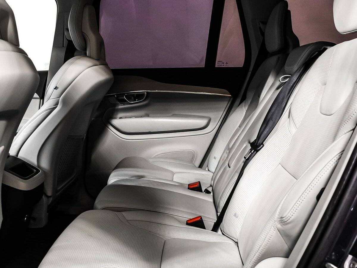 Купить Volvo XC90 с пробегом. Фото: #11