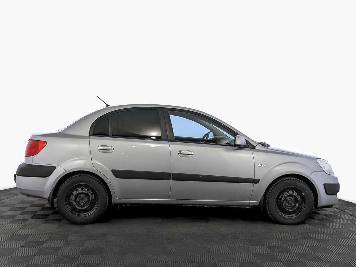 Купить Kia Rio с пробегом. Фото: #3