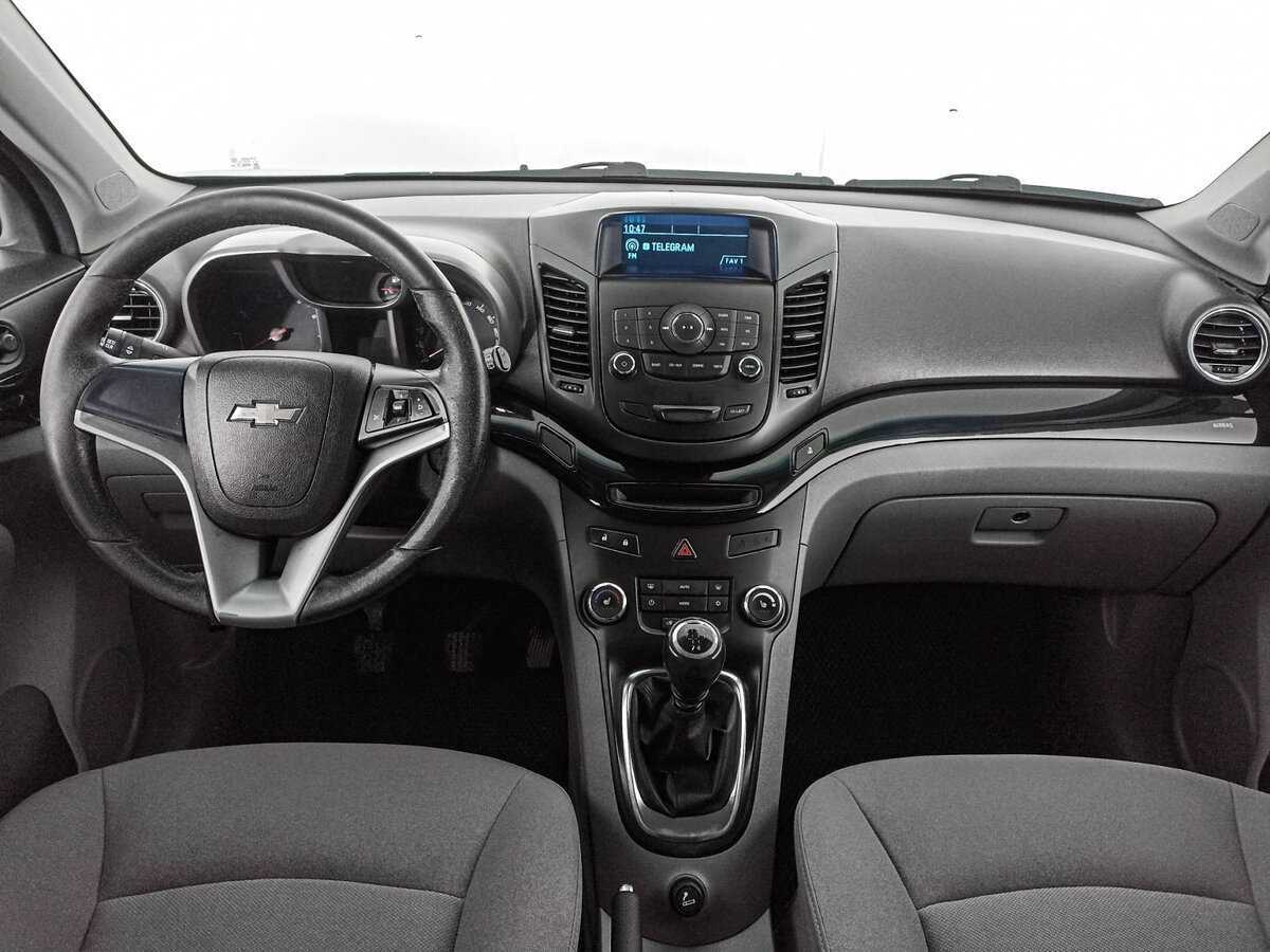 Купить Chevrolet Orlando с пробегом. Фото: #11