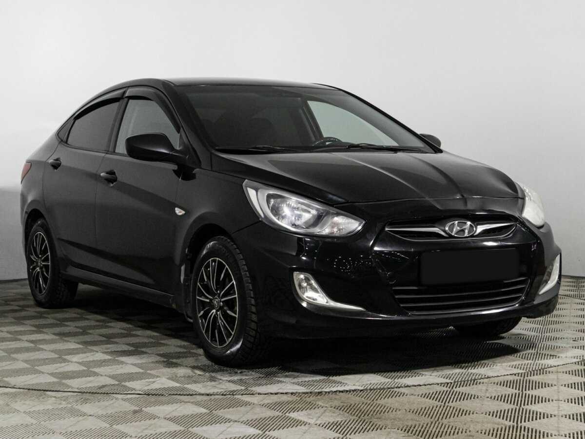 Купить Hyundai Solaris с пробегом. Фото: #2