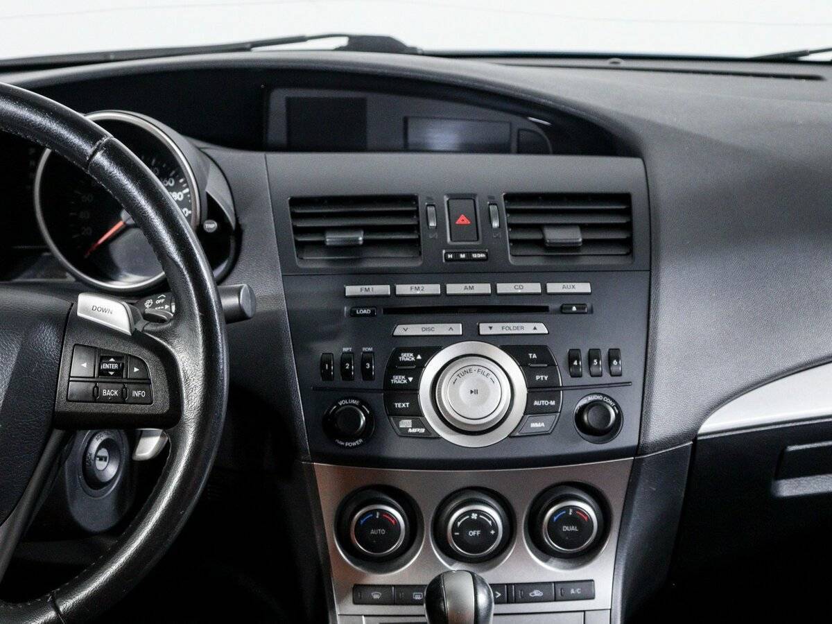 Купить Mazda 3 с пробегом. Фото: #11