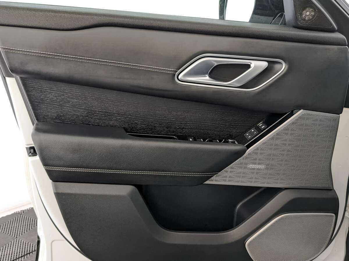 Купить Land Rover Range Rover Velar с пробегом. Фото: #14