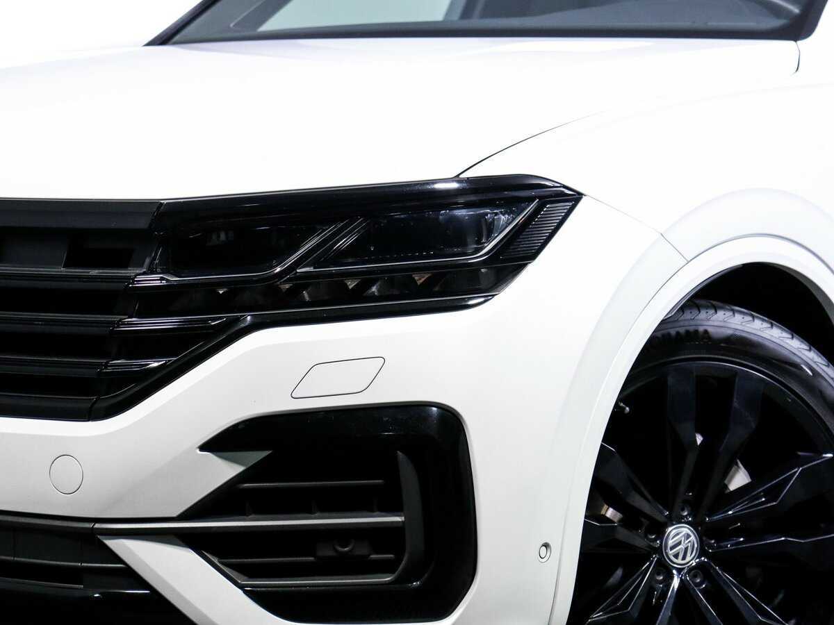 Купить Volkswagen Touareg с пробегом. Фото: #13