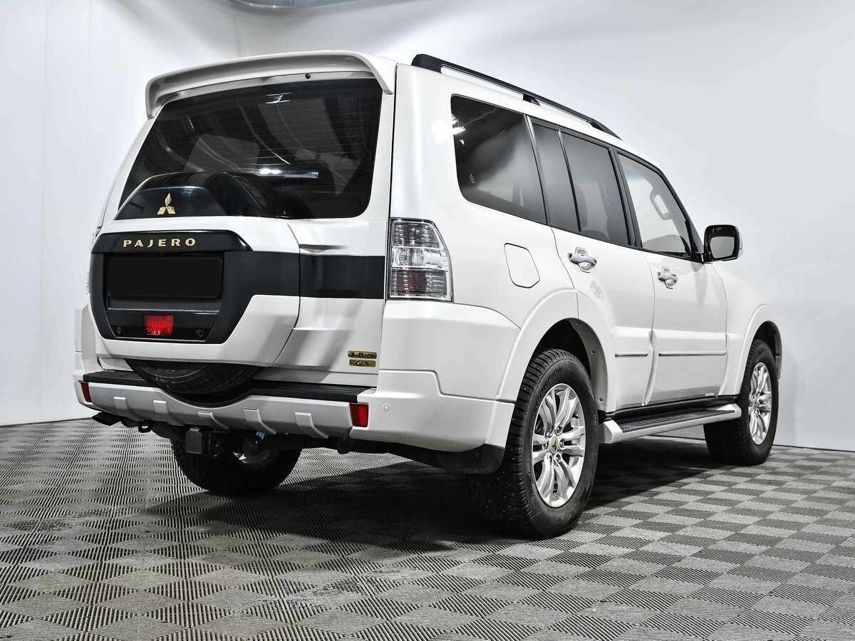 Купить Mitsubishi Pajero с пробегом. Фото: #3