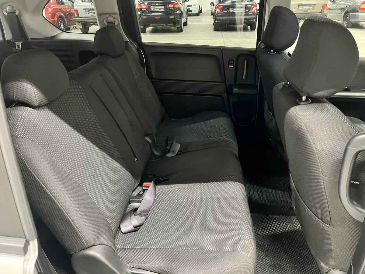 Купить Honda Freed с пробегом. Фото: #11