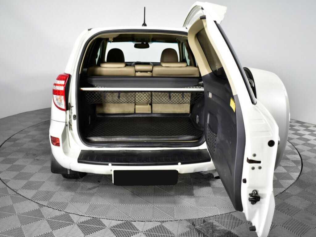 Купить Toyota RAV4 с пробегом. Фото: #15