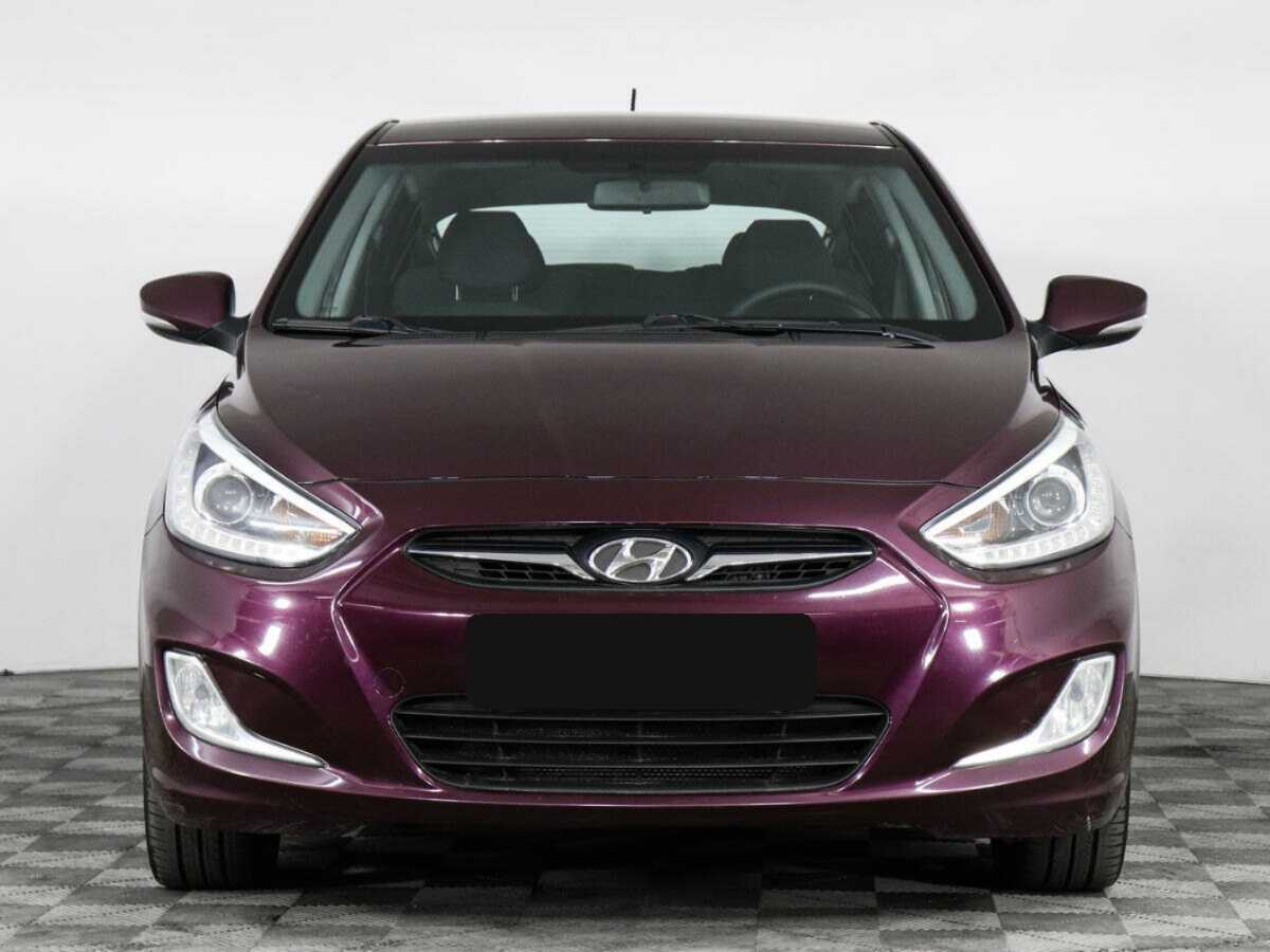 Купить Hyundai Solaris с пробегом. Фото: #1