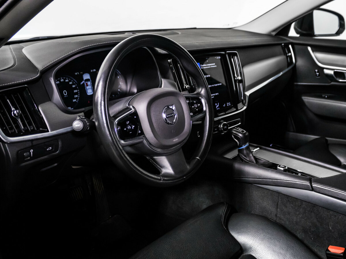Купить Volvo S90 с пробегом. Фото: #11