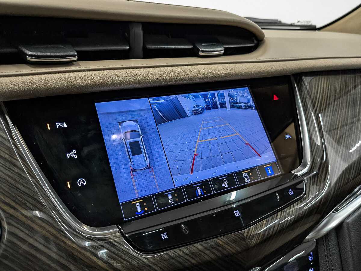 Купить Cadillac XT6 с пробегом. Фото: #25