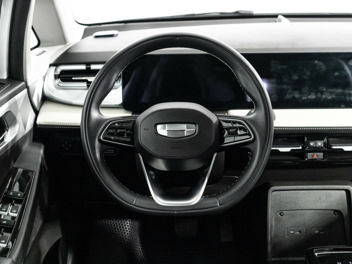 Купить Geely Geometry E с пробегом. Фото: #16