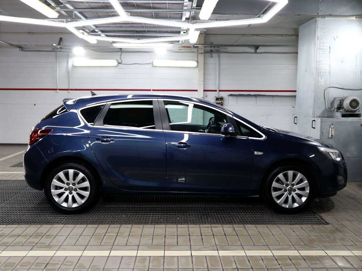 Купить Opel Astra с пробегом. Фото: #2