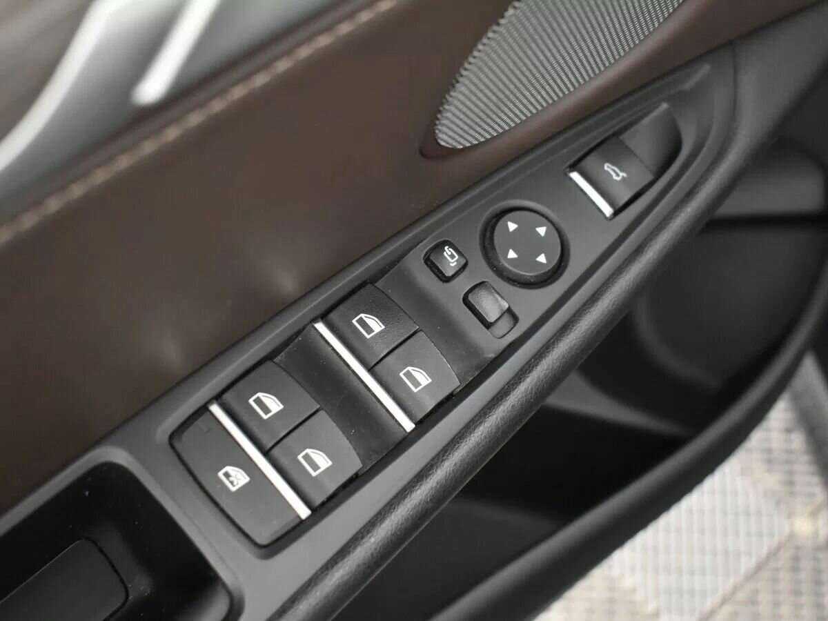 Купить BMW X5 с пробегом. Фото: #17