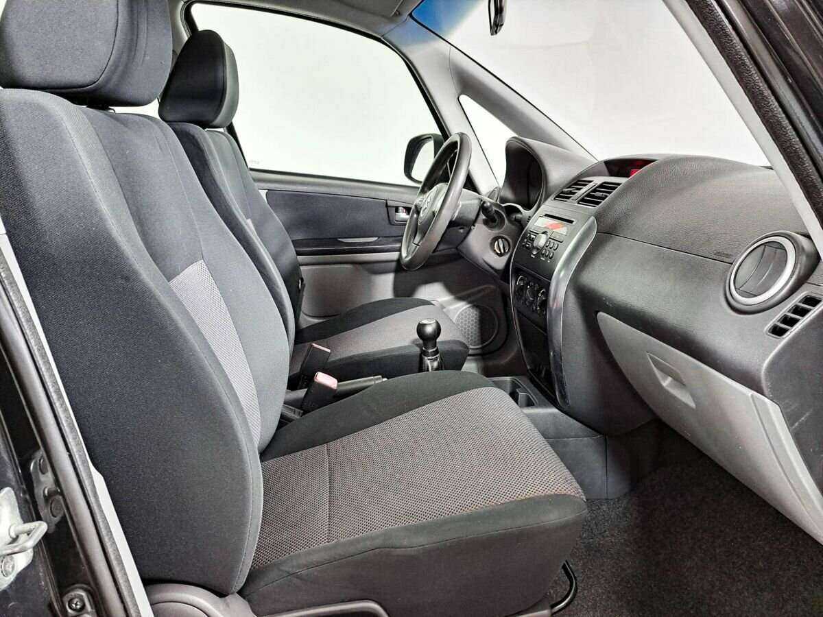 Купить Suzuki SX4 с пробегом. Фото: #5