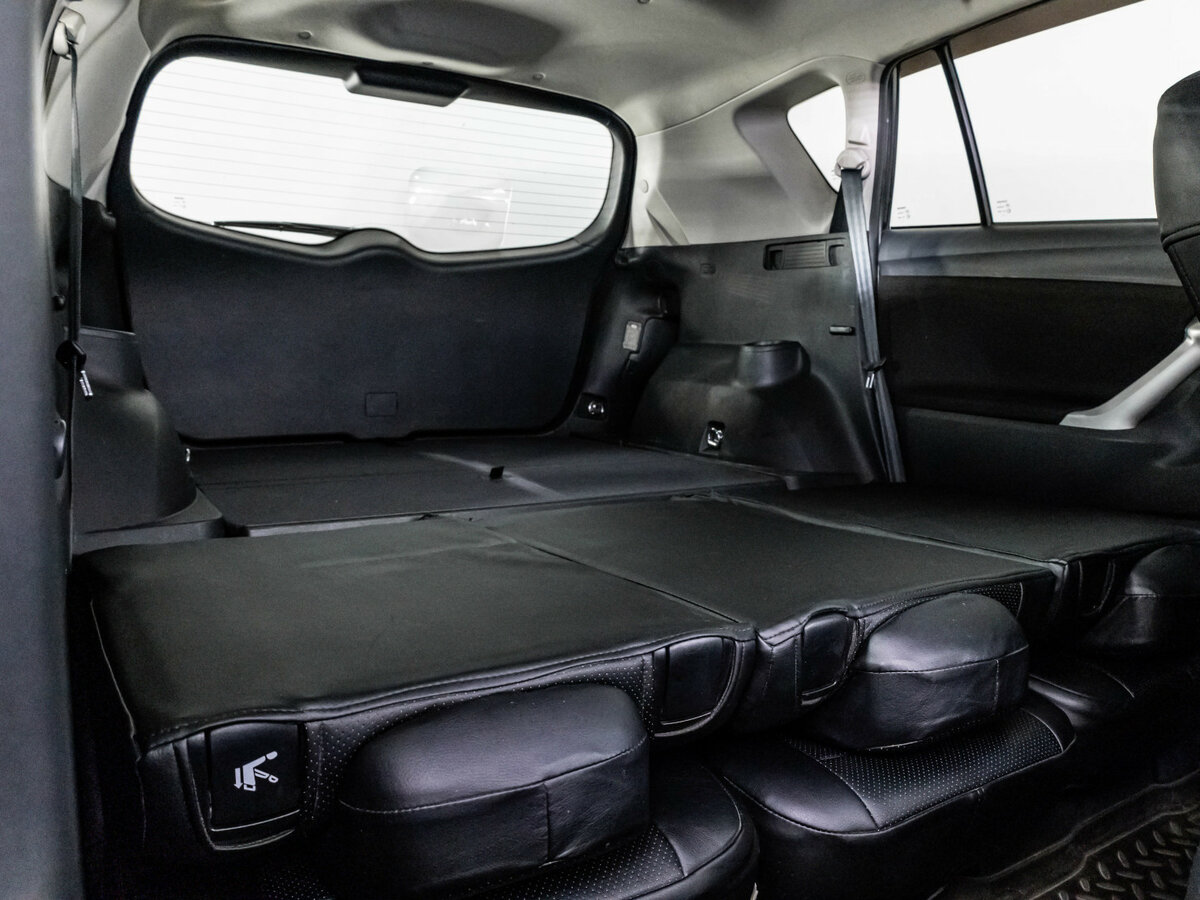 Купить Toyota Verso с пробегом. Фото: #15
