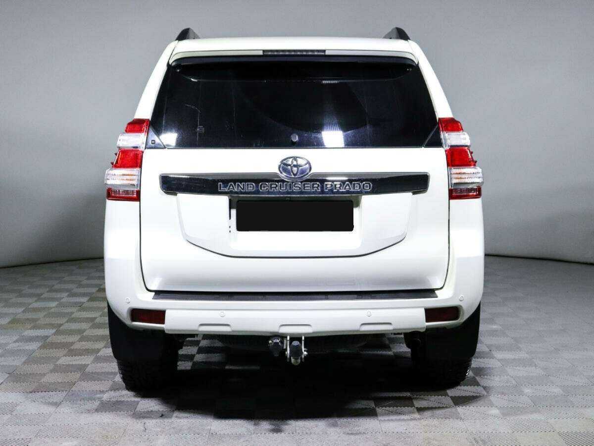 Купить Toyota Land Cruiser Prado с пробегом. Фото: #4