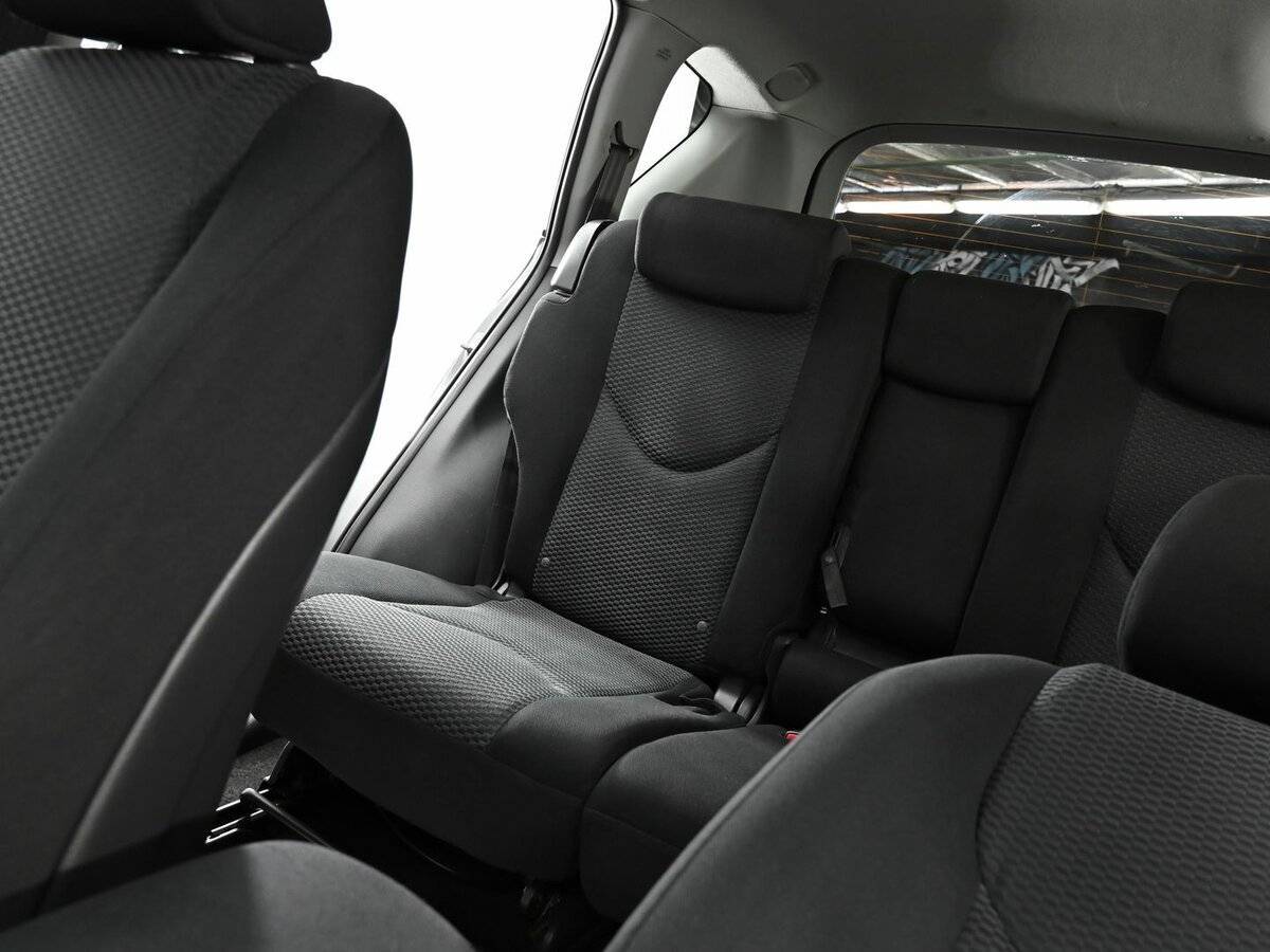 Купить Toyota RAV4 с пробегом. Фото: #12