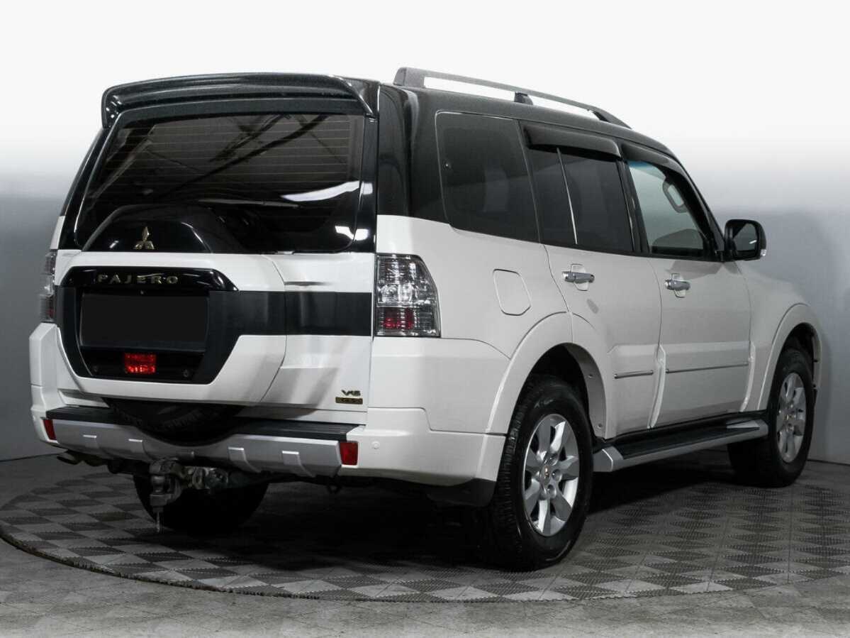 Купить Mitsubishi Pajero с пробегом. Фото: #4
