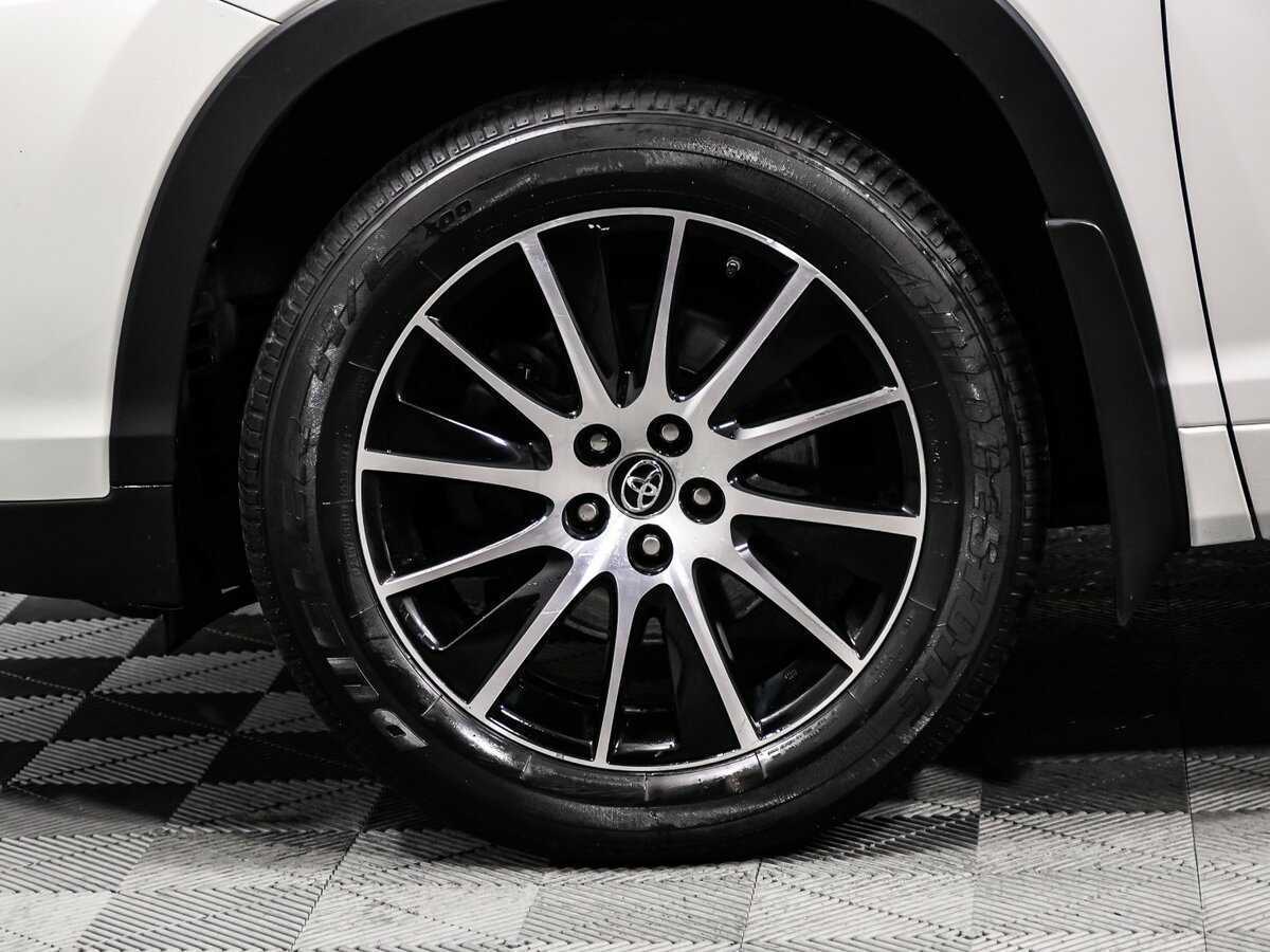 Купить Toyota Highlander с пробегом. Фото: #12