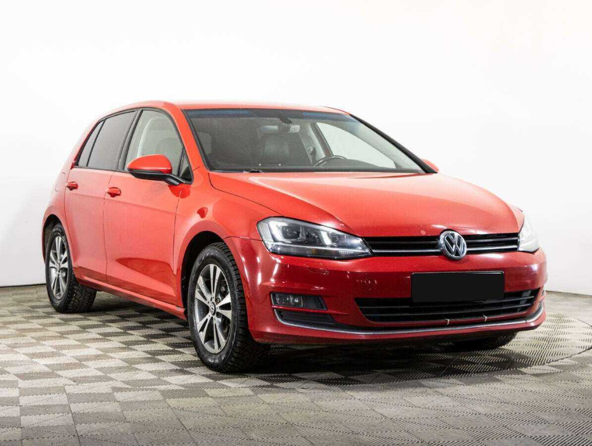 Купить Volkswagen Golf с пробегом. Фото: #2