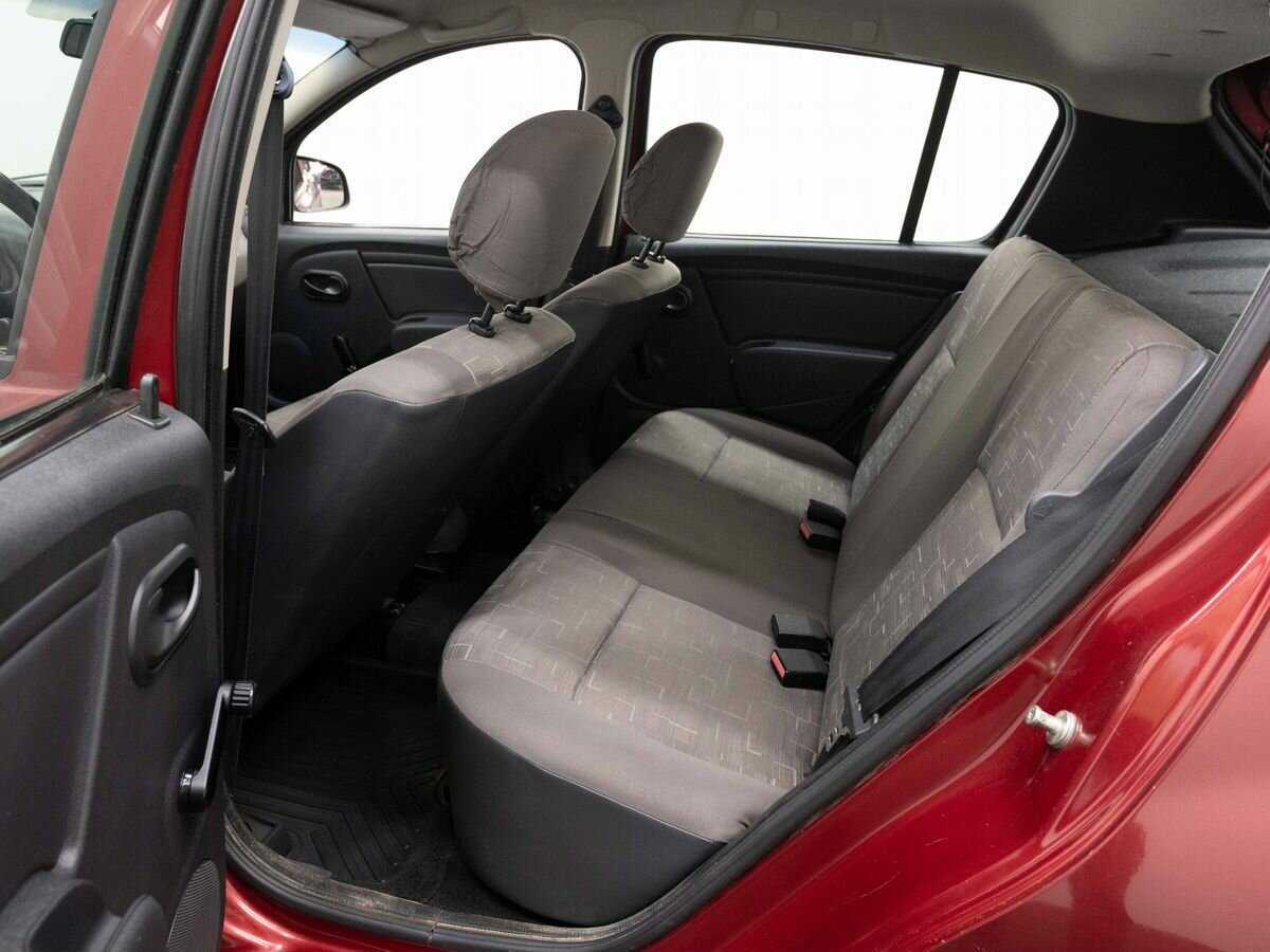 Купить Renault Sandero с пробегом. Фото: #9