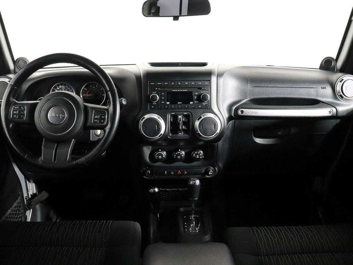 Купить Jeep Wrangler с пробегом. Фото: #10