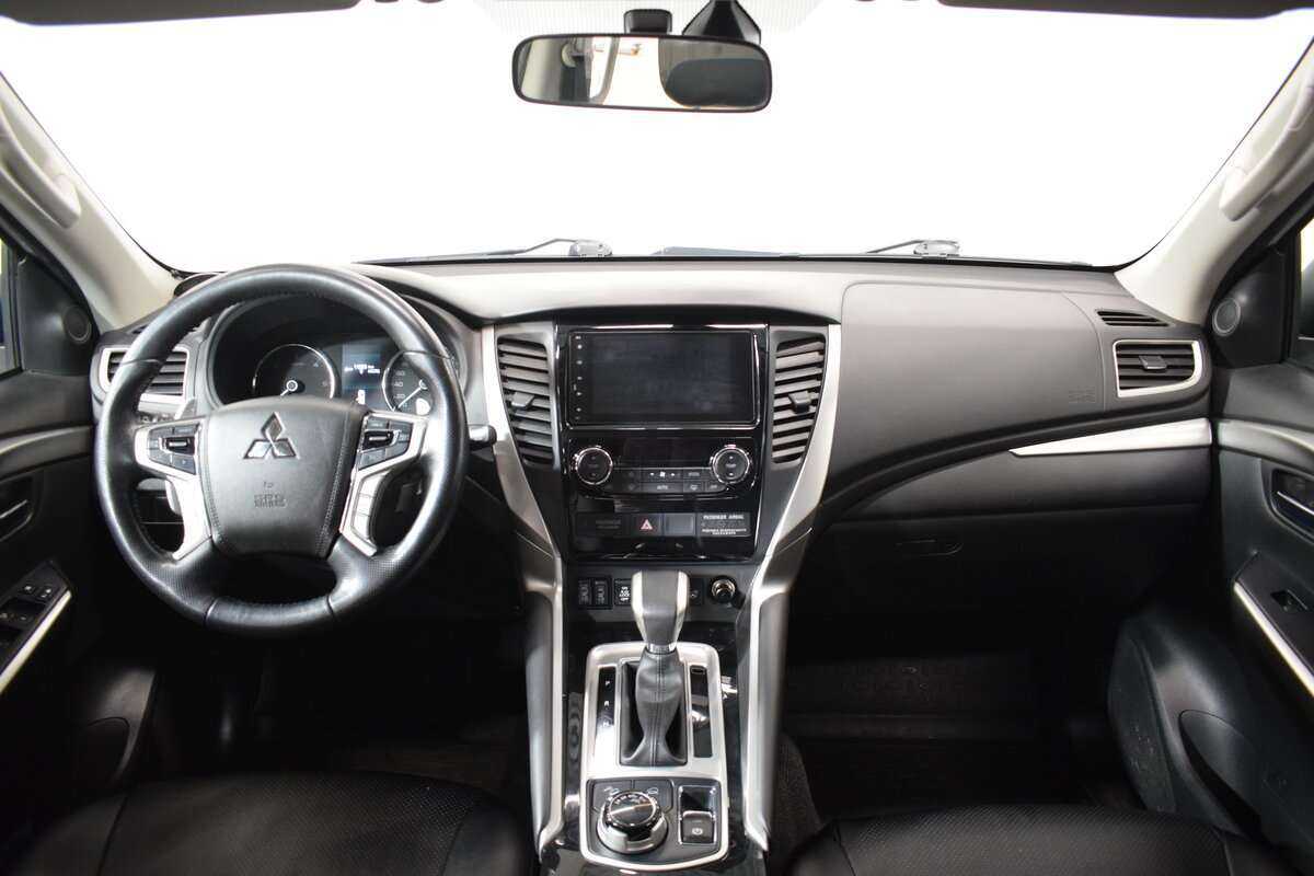 Купить Mitsubishi Pajero Sport с пробегом. Фото: #12