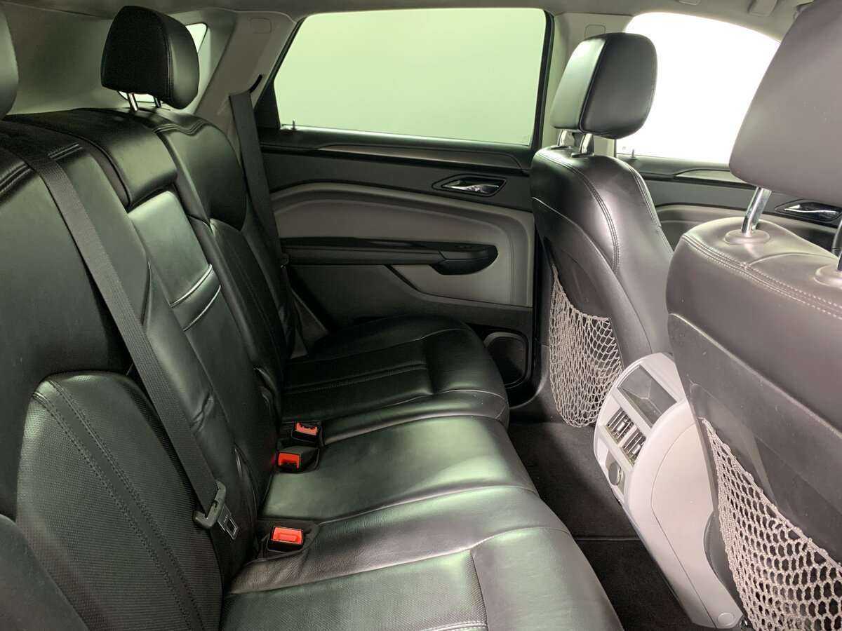 Купить Cadillac SRX с пробегом. Фото: #14