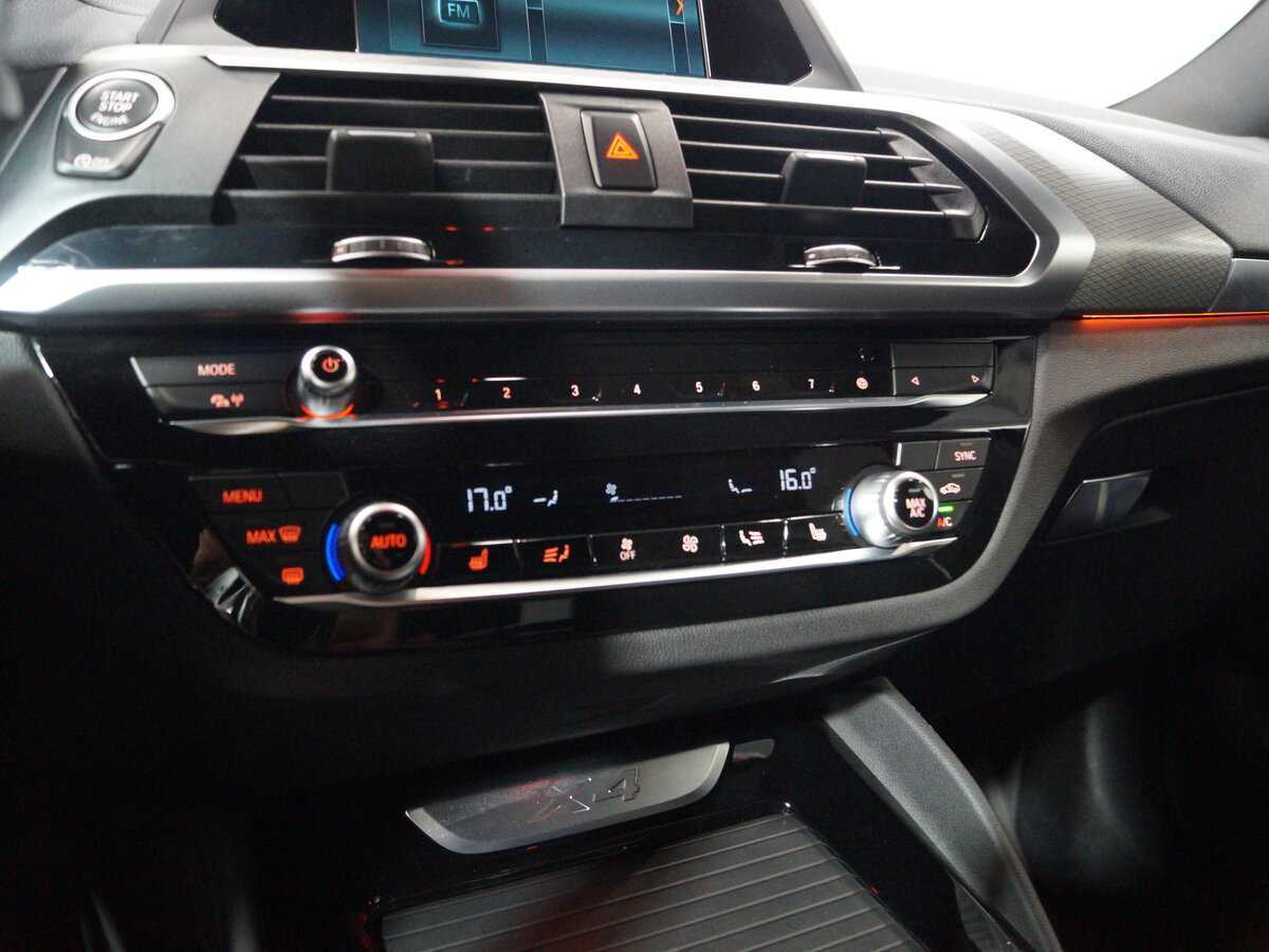 Купить BMW X4 с пробегом. Фото: #18