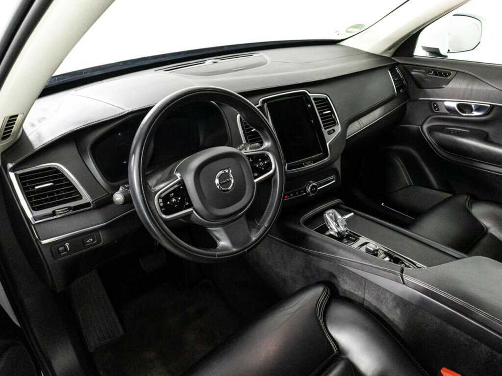 Купить Volvo XC90 с пробегом. Фото: #10