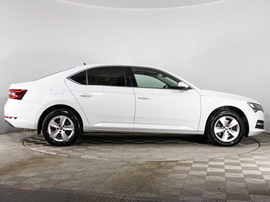 Купить Skoda Superb с пробегом. Фото: #3