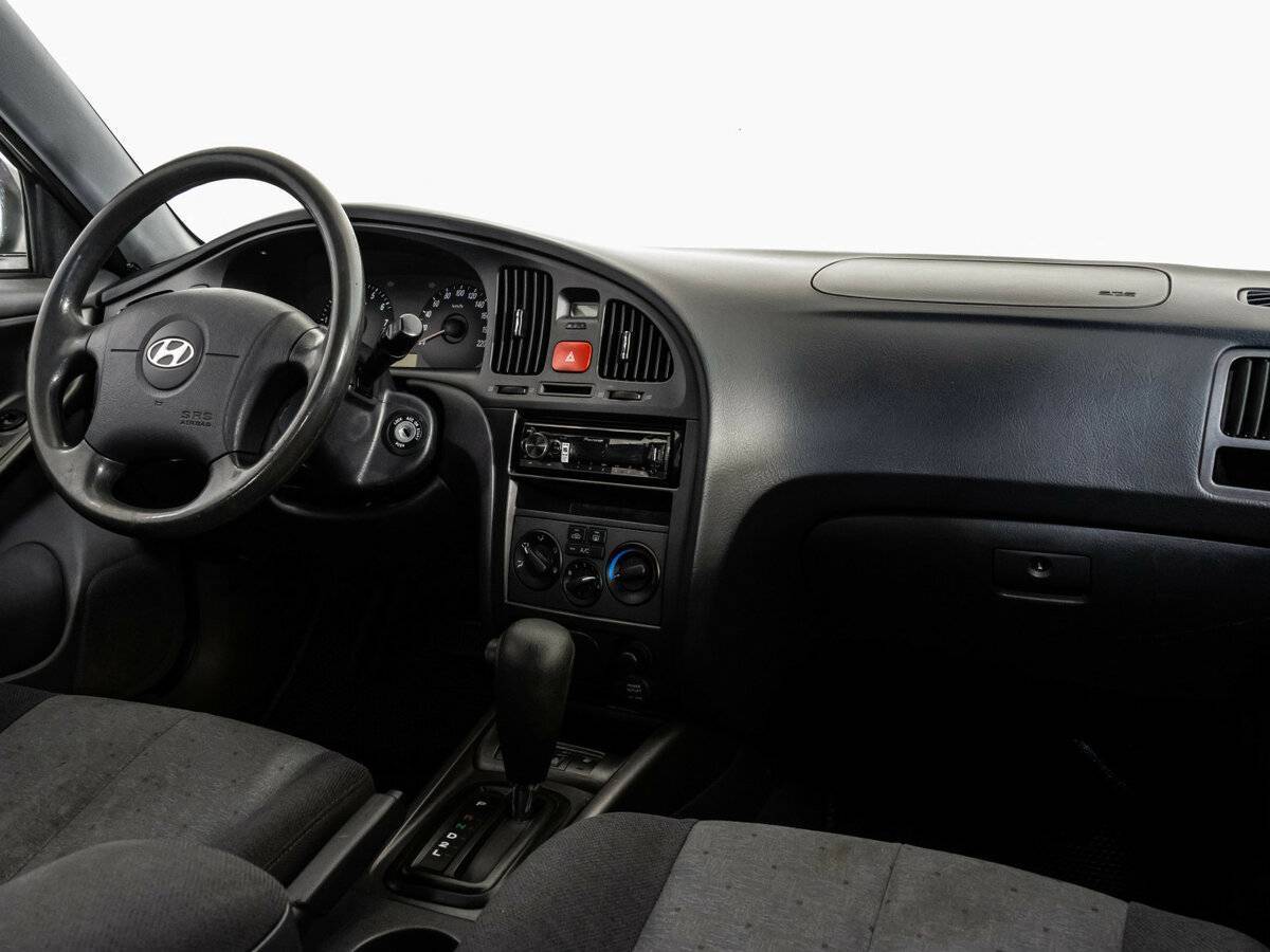 Купить Hyundai Elantra с пробегом. Фото: #8