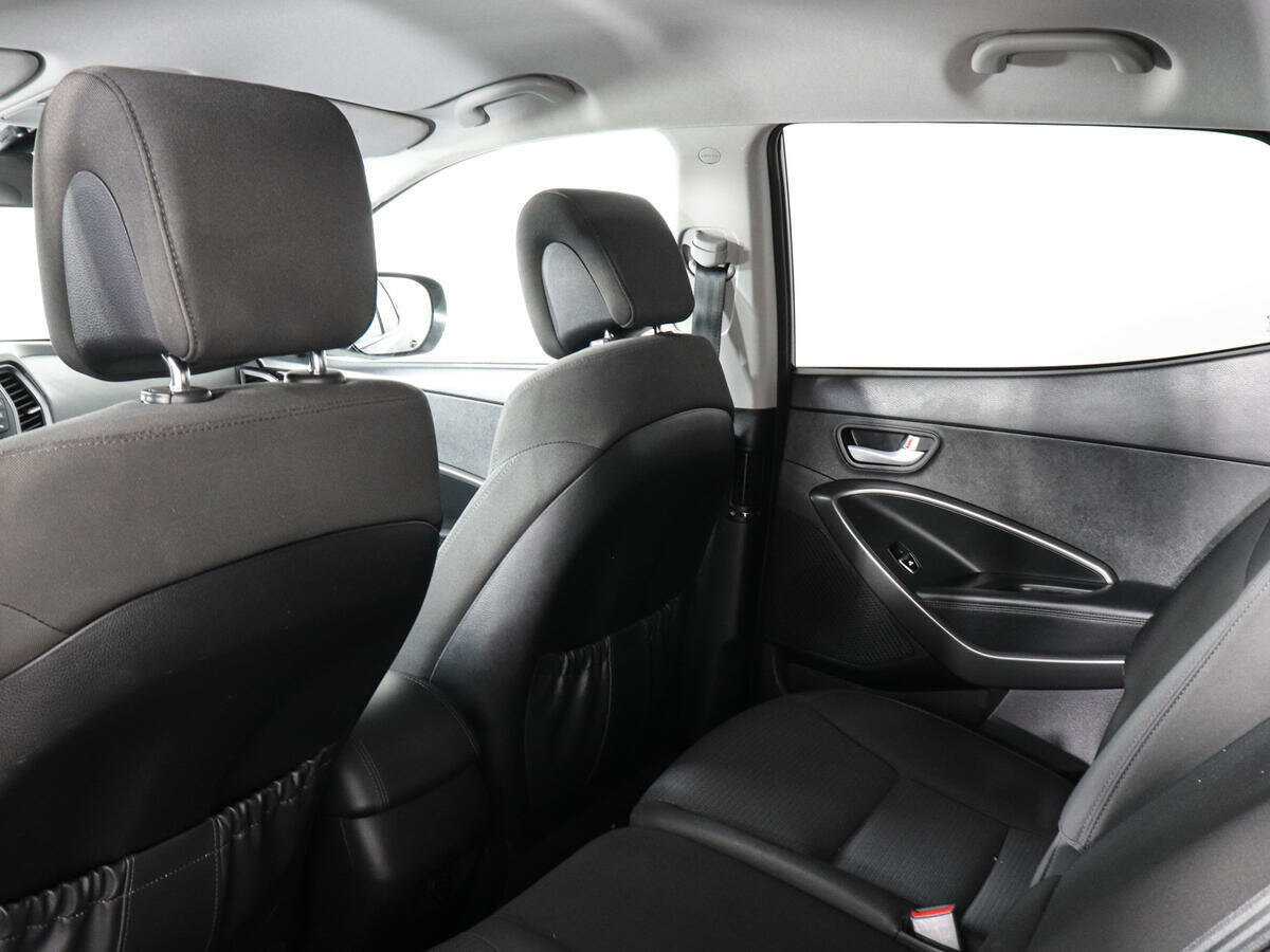 Купить Hyundai Santa Fe с пробегом. Фото: #11