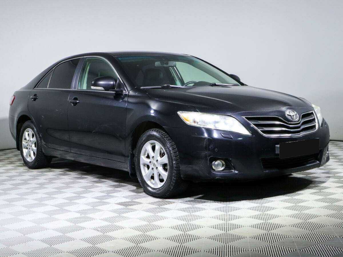 Купить Toyota Camry с пробегом. Фото: #2
