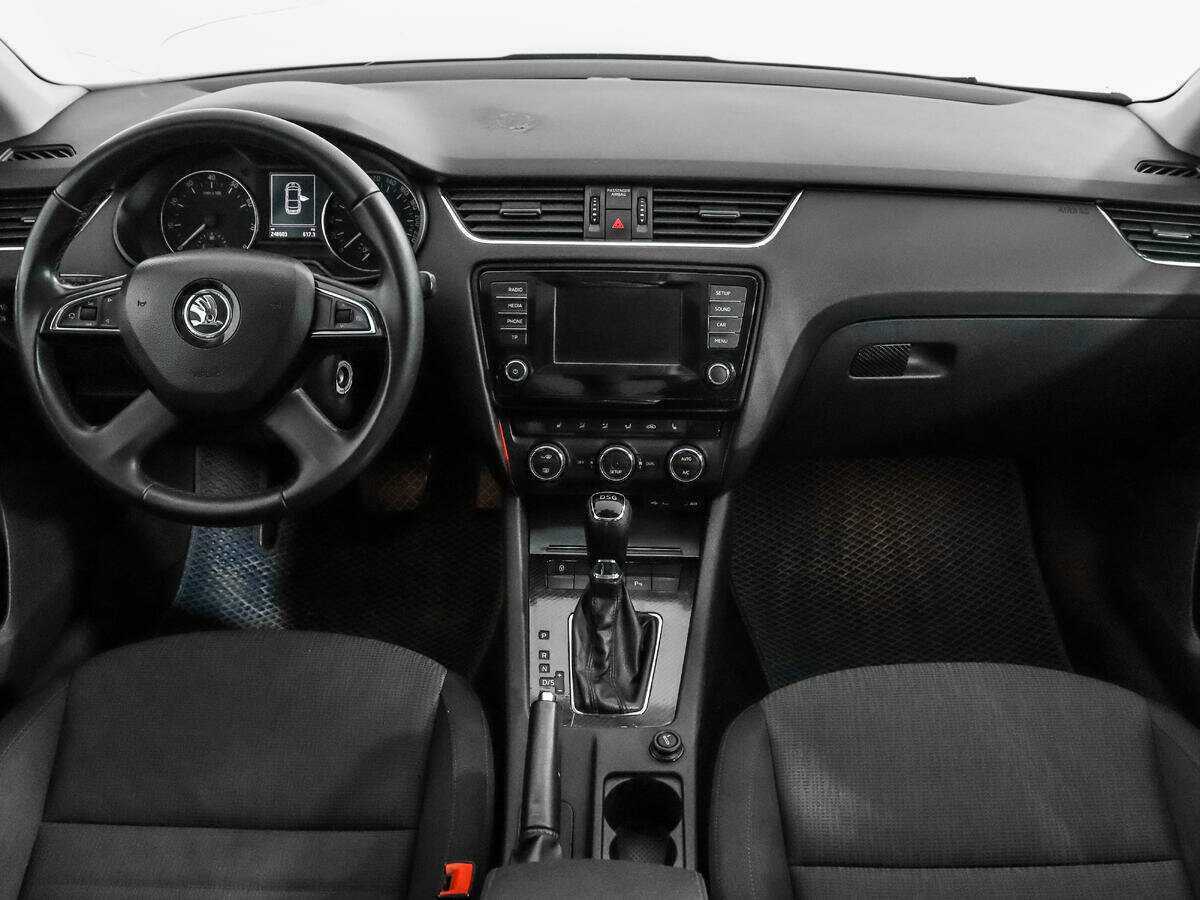 Купить Skoda Octavia с пробегом. Фото: #11