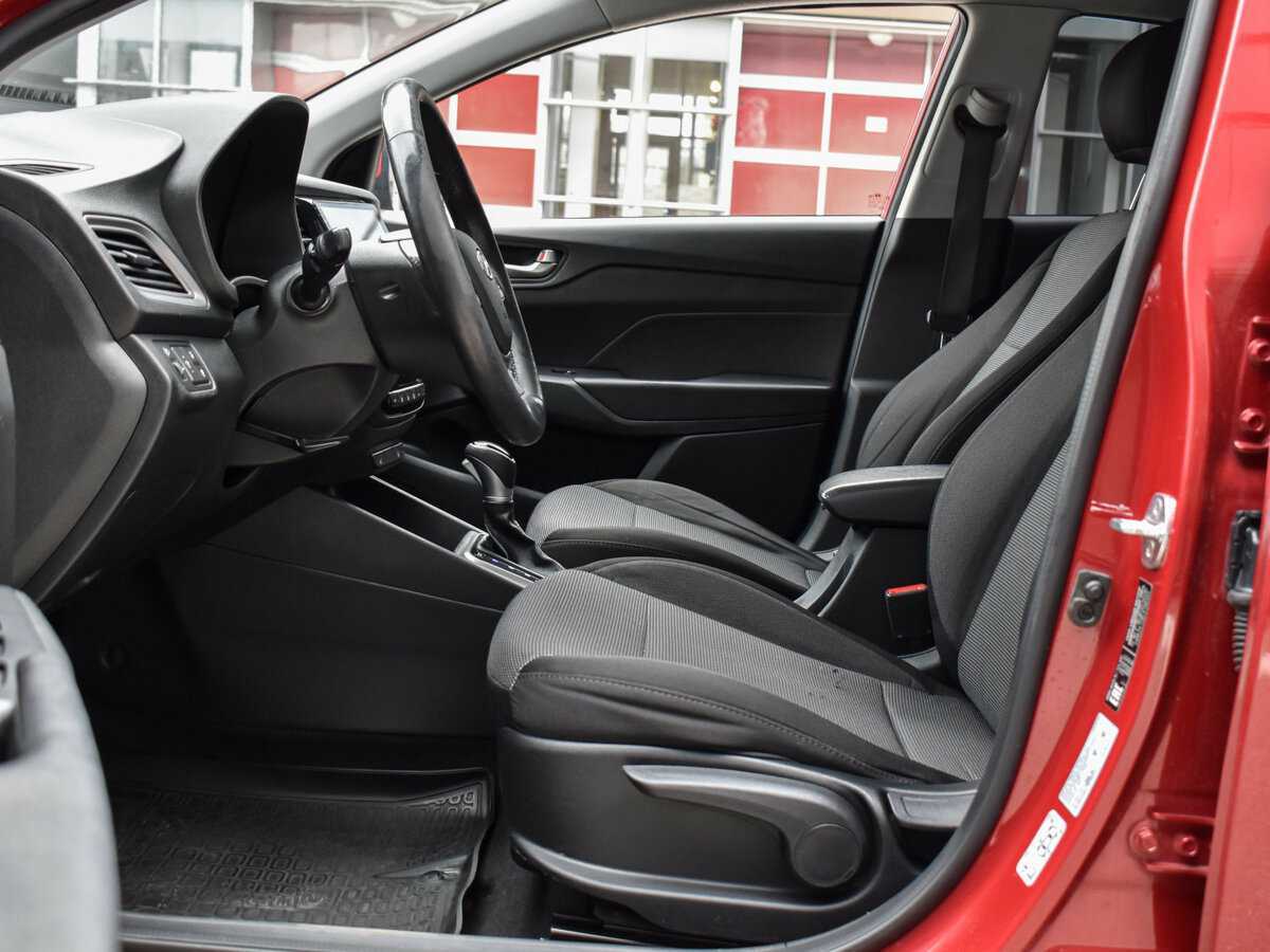 Купить Hyundai Solaris с пробегом. Фото: #10