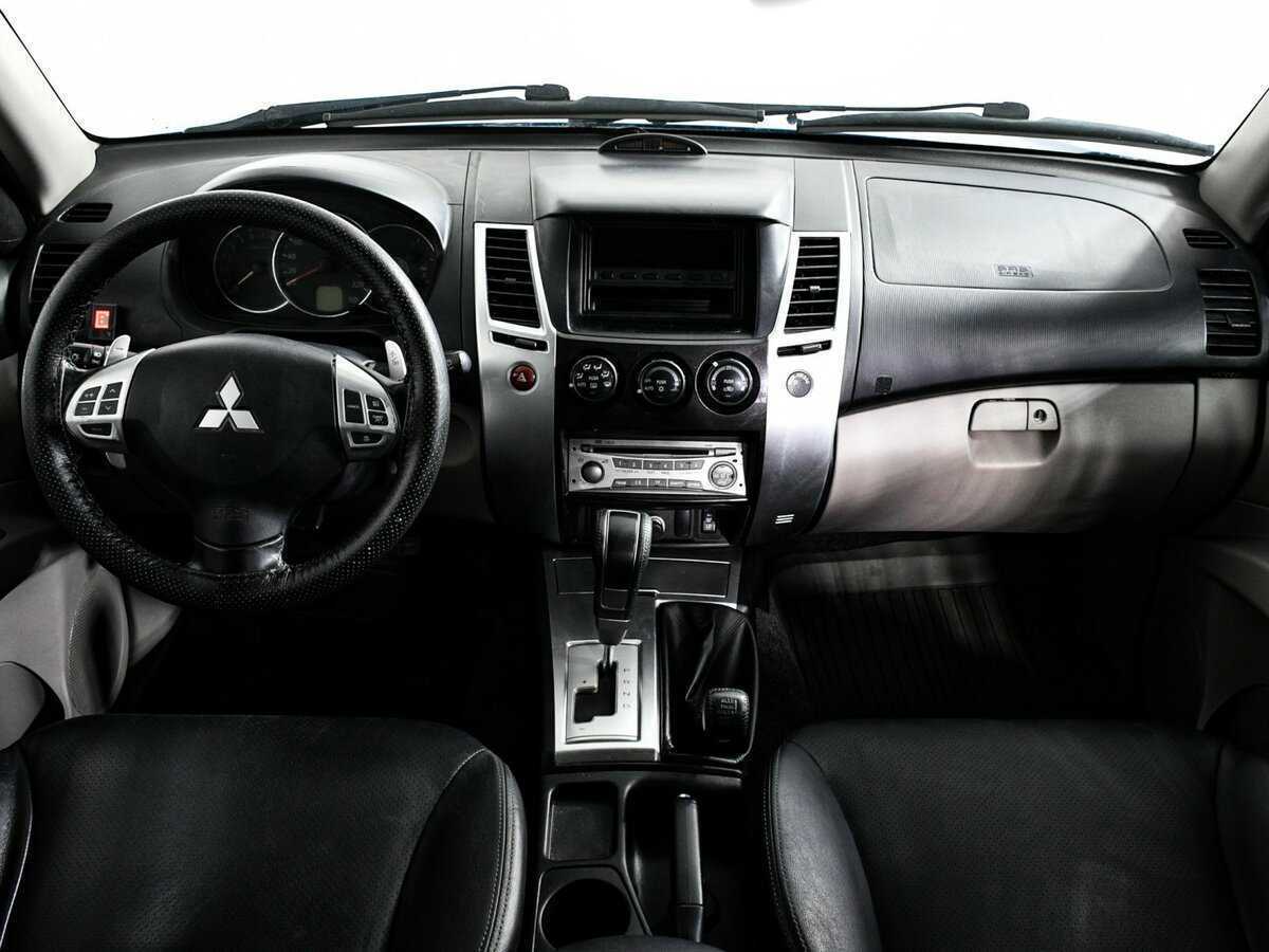 Купить Mitsubishi Pajero Sport с пробегом. Фото: #8