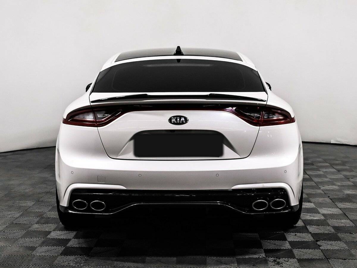 Купить Kia Stinger с пробегом. Фото: #5