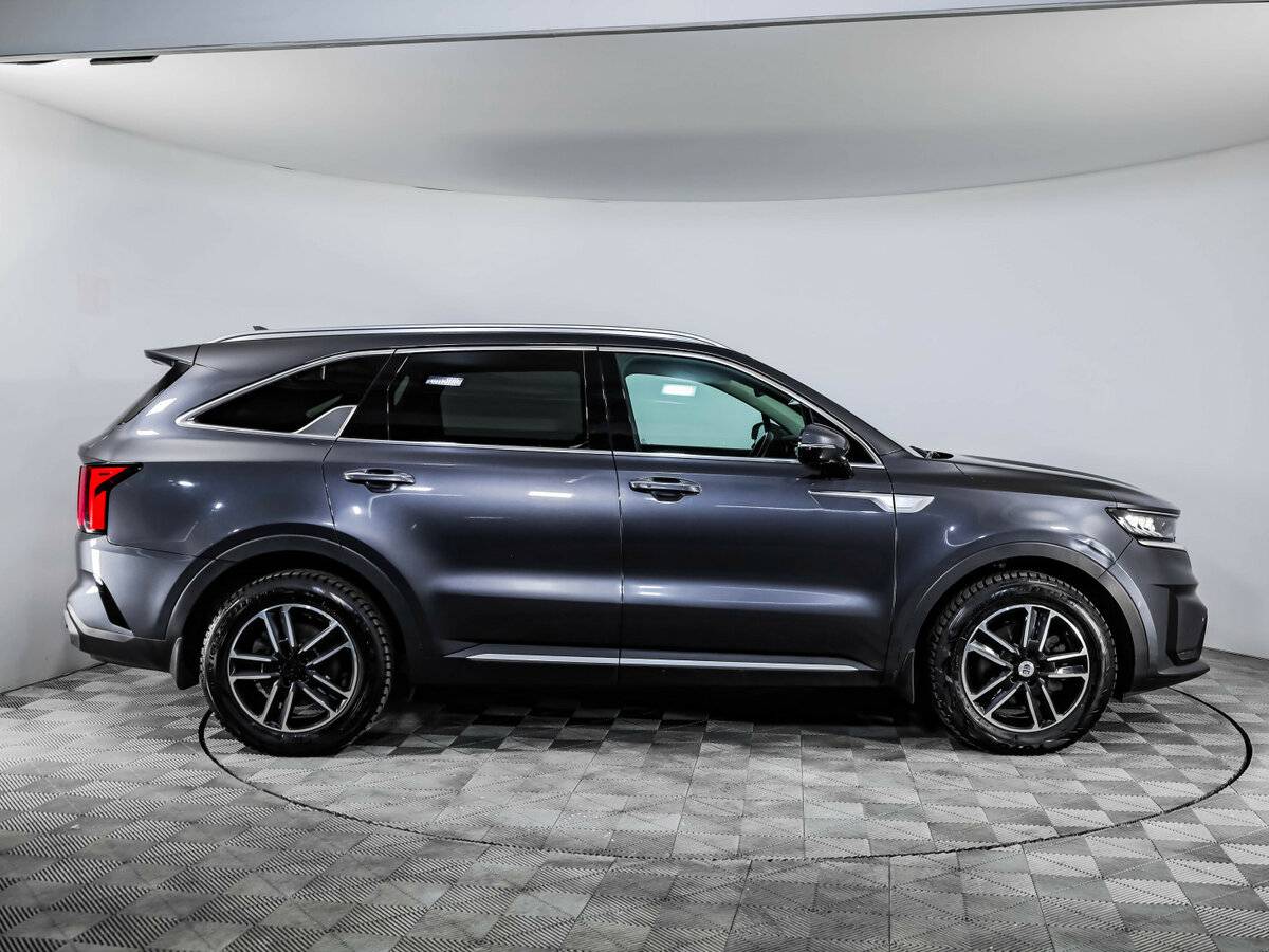Купить Kia Sorento с пробегом. Фото: #3